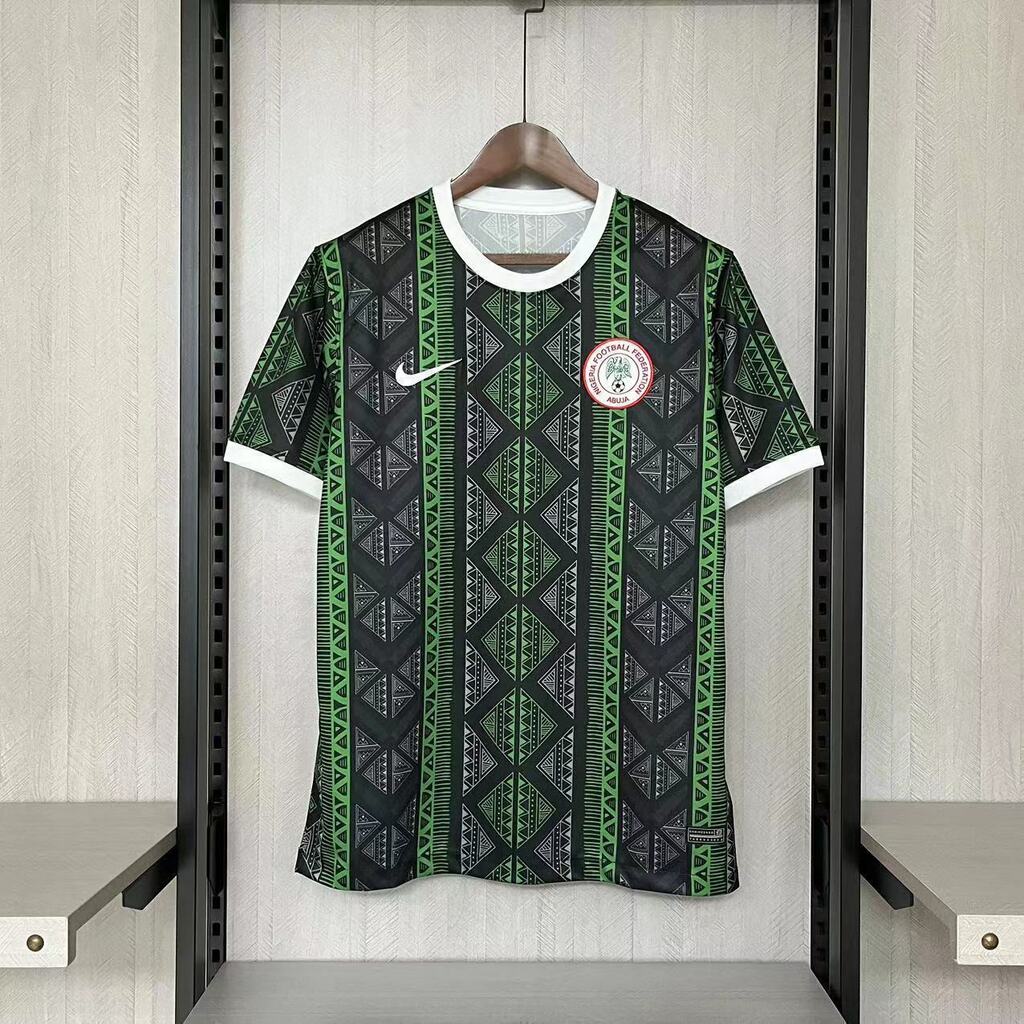 Camisa Nigéria Concept 2024/25 Nike Torcedor Masculina - Preta e Verde