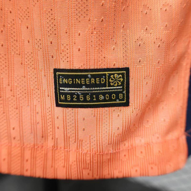 Camisa Barcelona Edição Especial 2025/26 Nike Jogador Masculina - Laranja