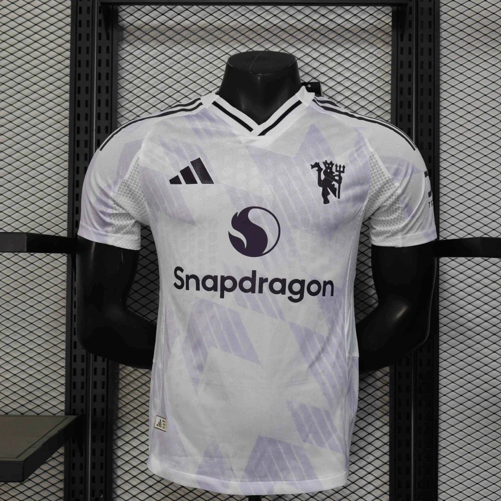 Camisa Manchester United Away II 2025/26 Adidas Jogador Masculina - Branca e Lilás