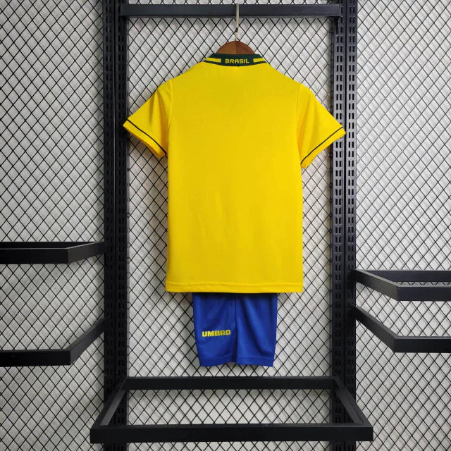 Kit Infantil Brasil Home (1) 1994 Umbro Retrô