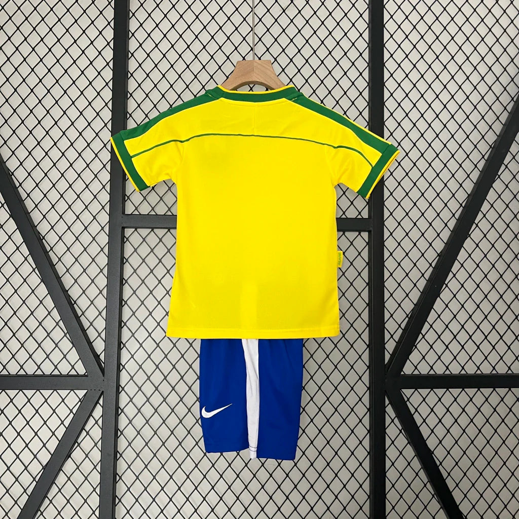 Kit Infantil Brasil Home (1) 1998/99 Nike